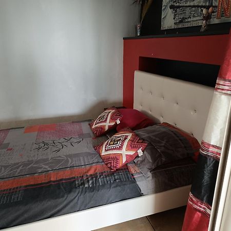 Apartmán Sweet Metykaz Le Tampon Exteriér fotografie